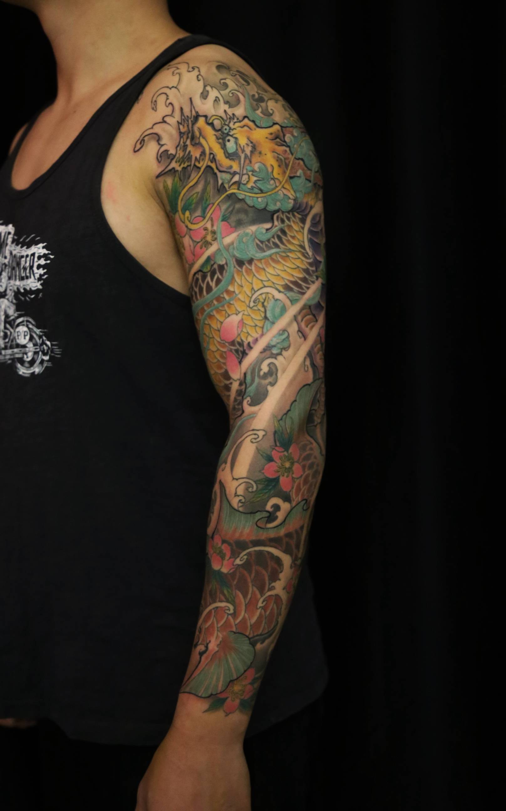 “hth官方网站”
上海纹身由龙刺青作品花臂麒麟纹身(图5)