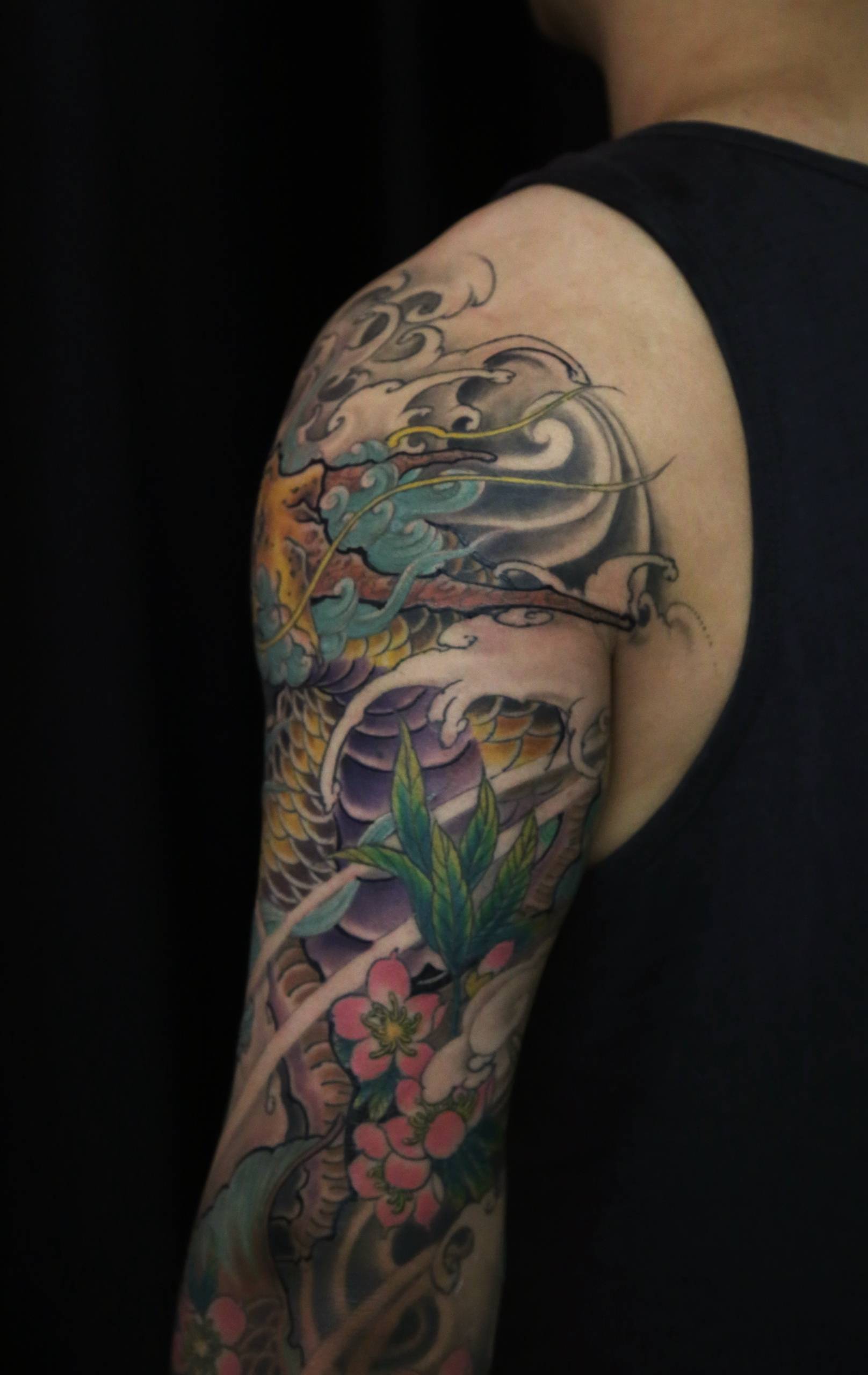 “hth官方网站”
上海纹身由龙刺青作品花臂麒麟纹身(图10)